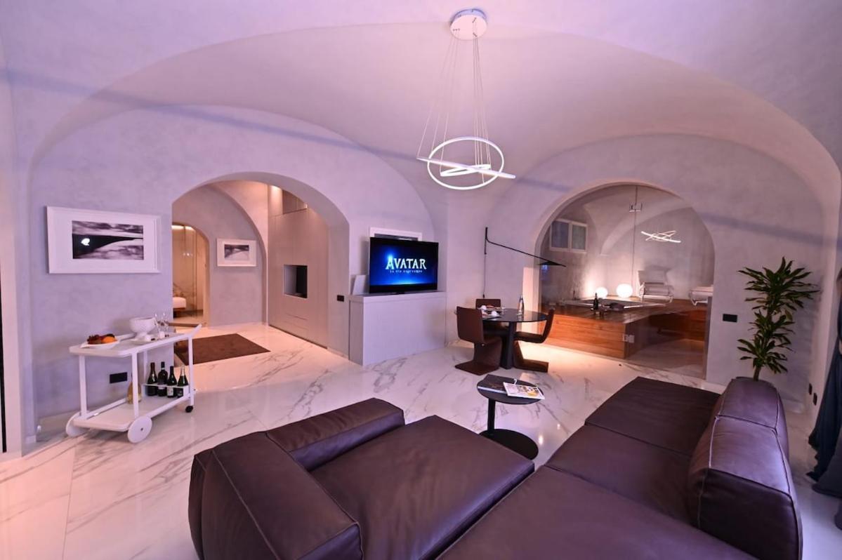 אסראלה Suite Al Centro Storico מראה חיצוני תמונה